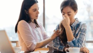 O que se diz a uma pessoa quando alguém morre?